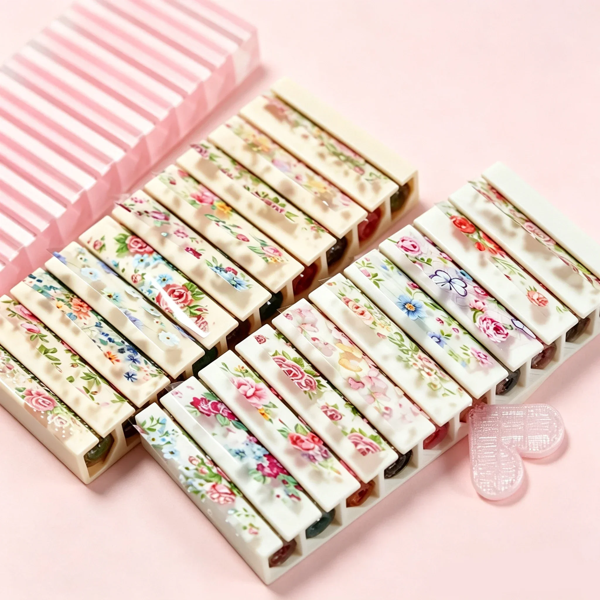 Nail Art Simple - Tragbare 10-Fächer Nagelsternfolien-Aufbewahrungsbox, Transferpapier-Aufkleber-Organizer, platzsparendes Desktop-Nagelkunstwerkzeug