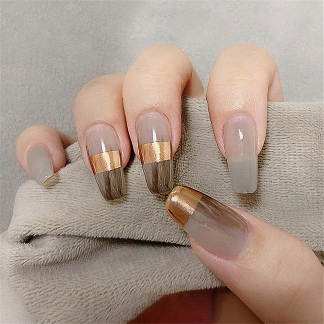 Nail Art Simple - 24 Stück Mittellange Sargförmige Aufklebenägel Einfache