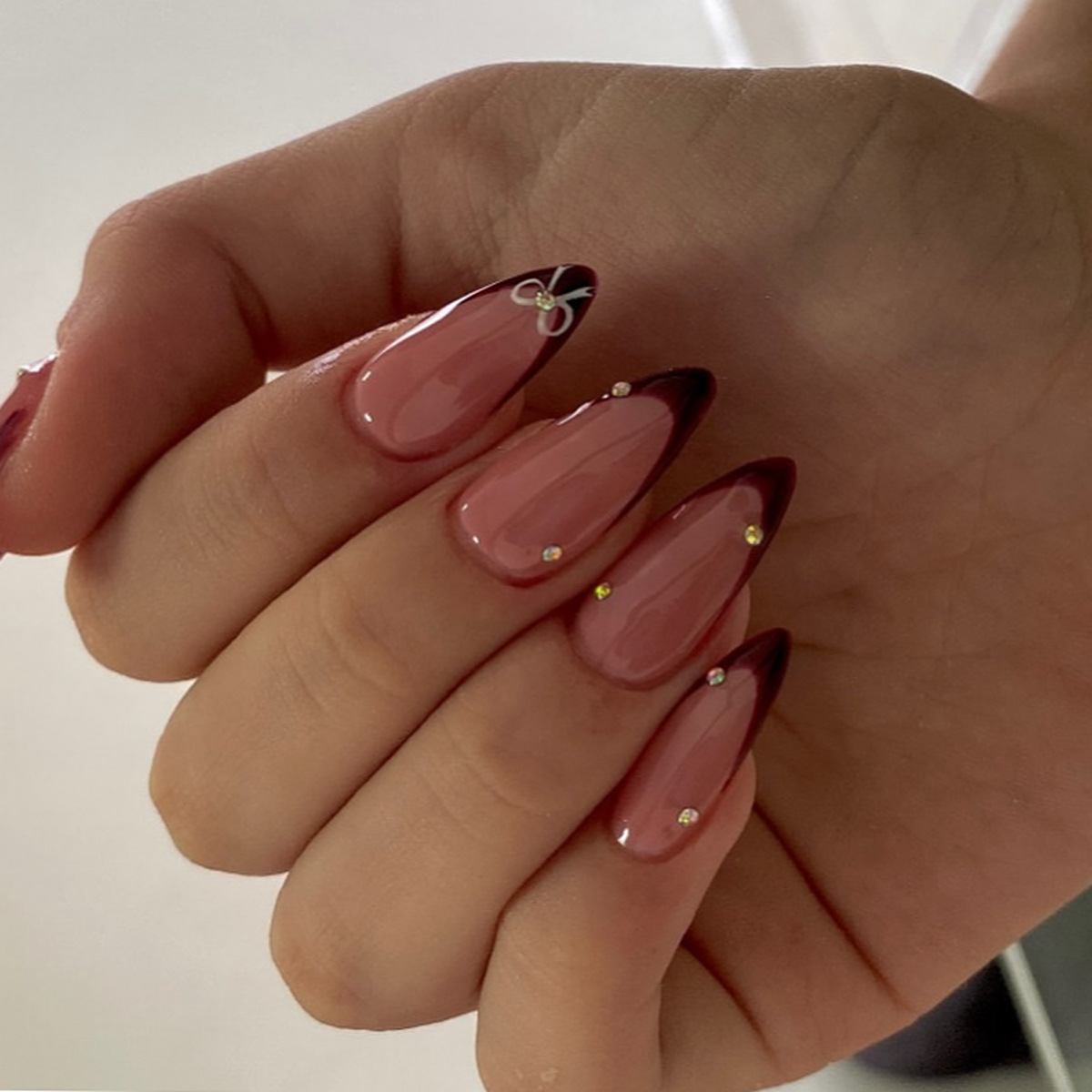 24 Stück Retro Weinrote Franzö – Nail Art Simple Bewertung und Preis