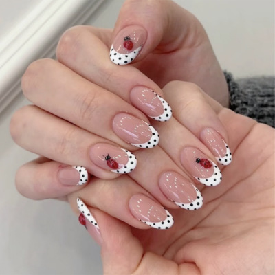 24-teiliges Set Mandel-Kunstnä – Nail Art Simple Bewertung und Preis