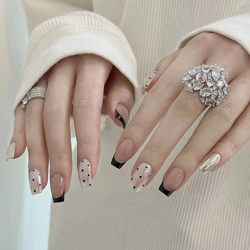 24 Stück Mittellange Sargförmi – Nail Art Simple Bewertung und Preis